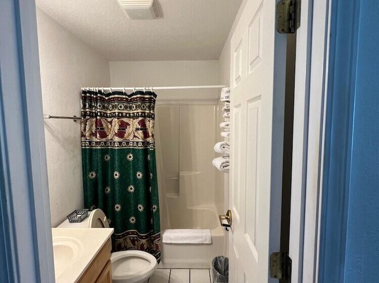 モーテル Red Bud Country Inn