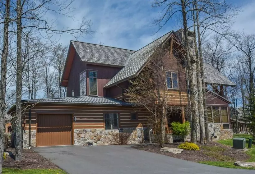 Retreat On Main Street