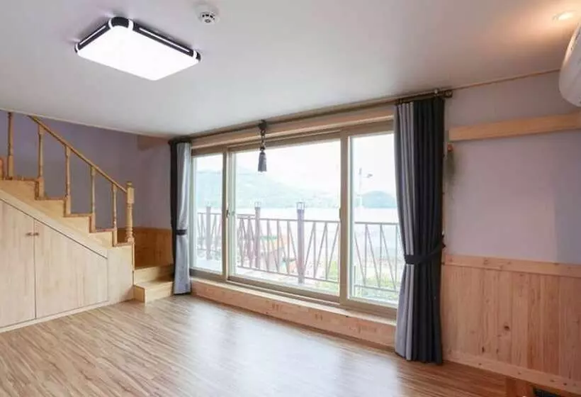 Yeonggwang Beach Central Pension