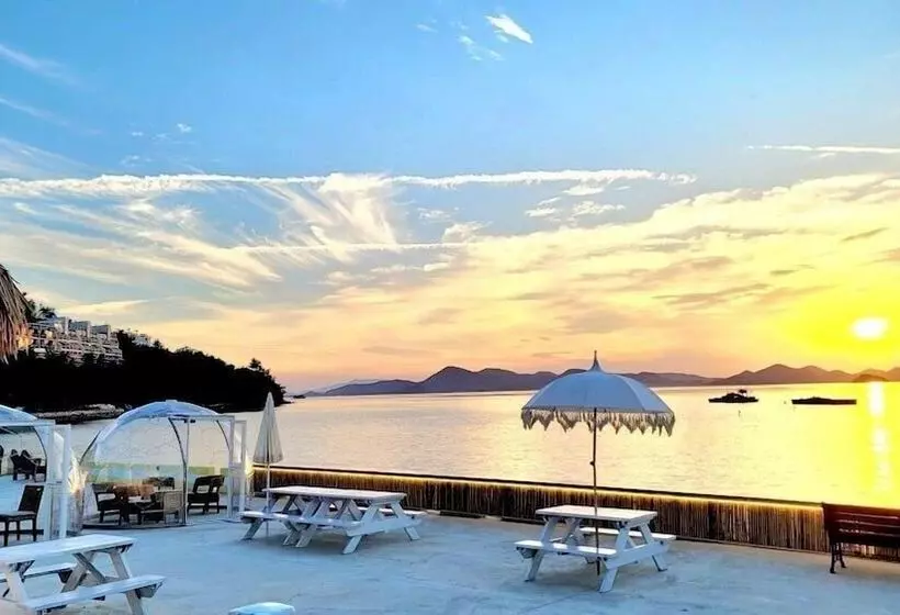 Yeosu Arens Pension