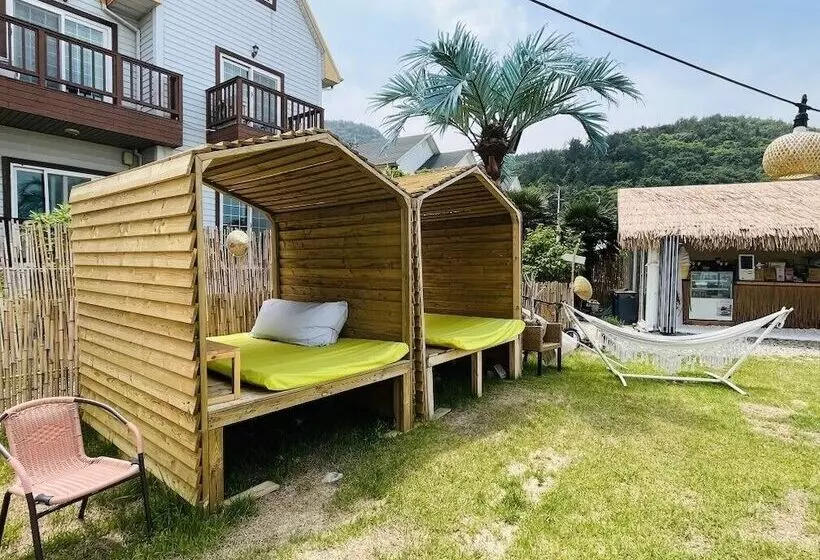 Yeosu Arens Pension