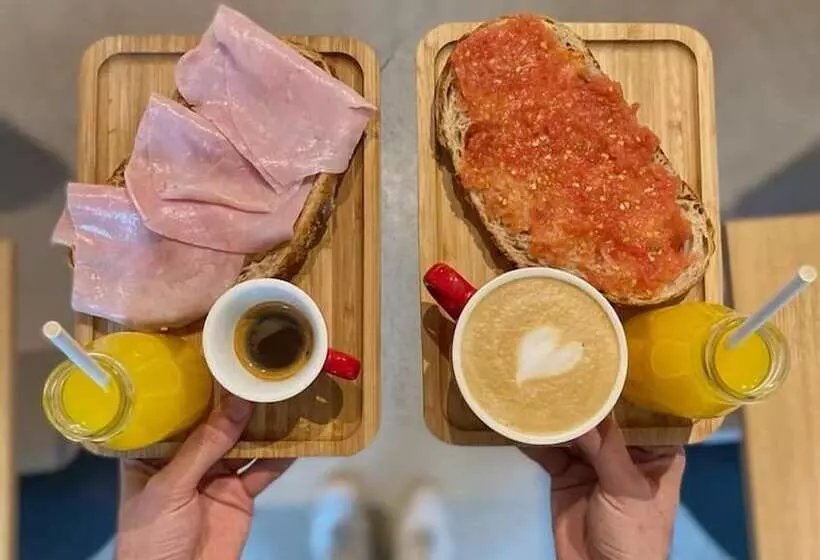 تختخواب و صبحانه Clink Rooms & Flats