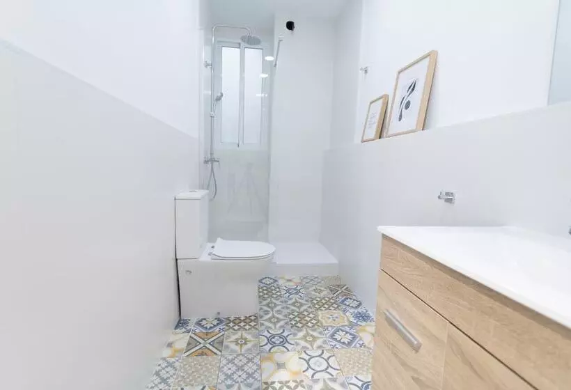 تختخواب و صبحانه Clink Rooms & Flats