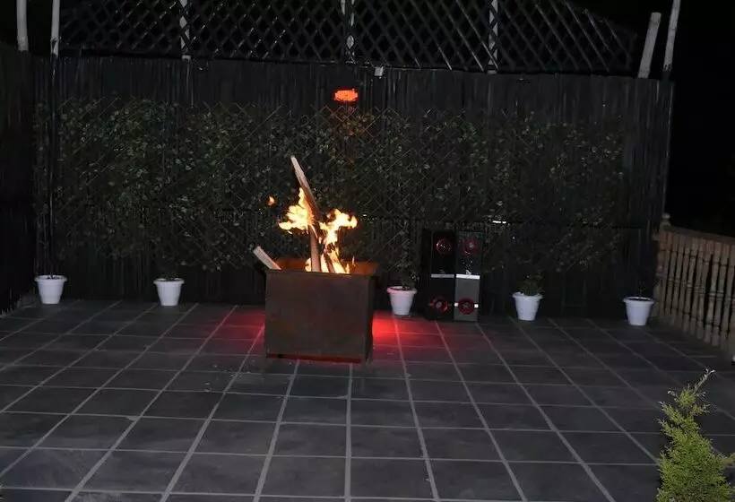 ホテル Aanantham Country Resort