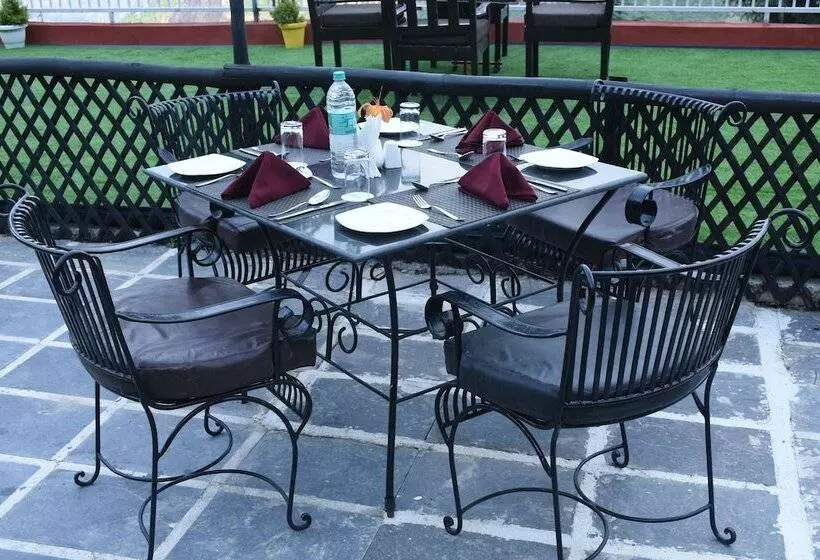 ホテル Aanantham Country Resort