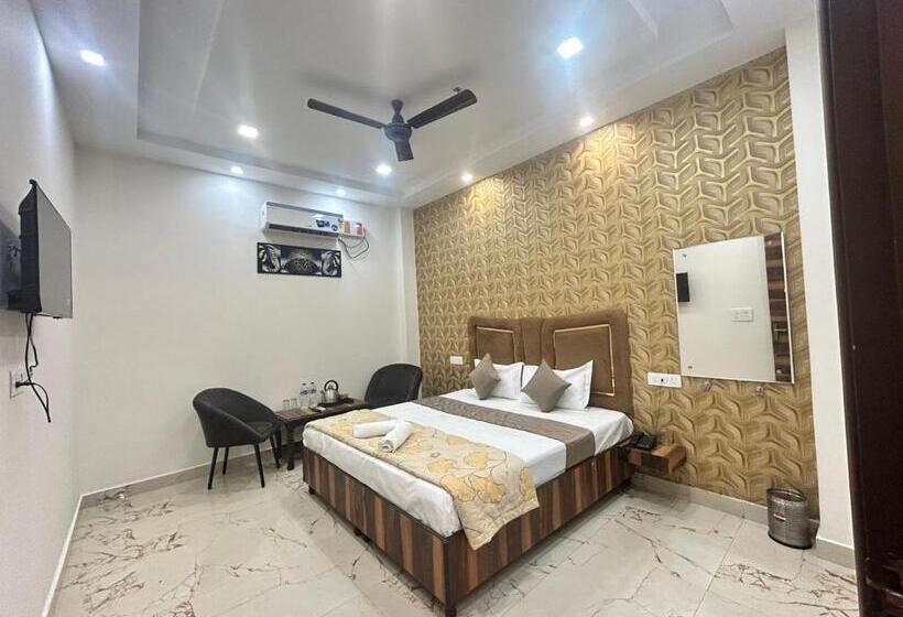 Hotel Amritsar Paradise