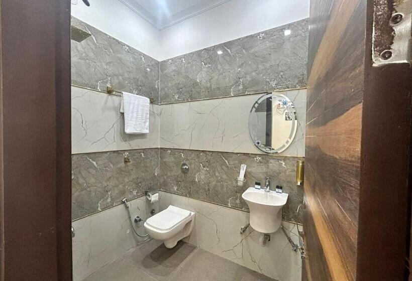 Hotel Amritsar Paradise