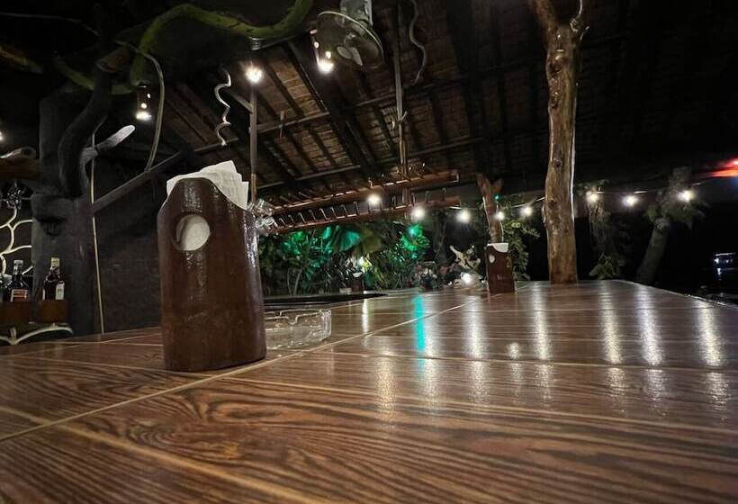 ホテル Garden Of Eden Dive Resort