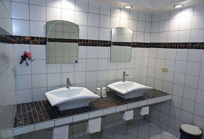 ホテル Garden Of Eden Dive Resort