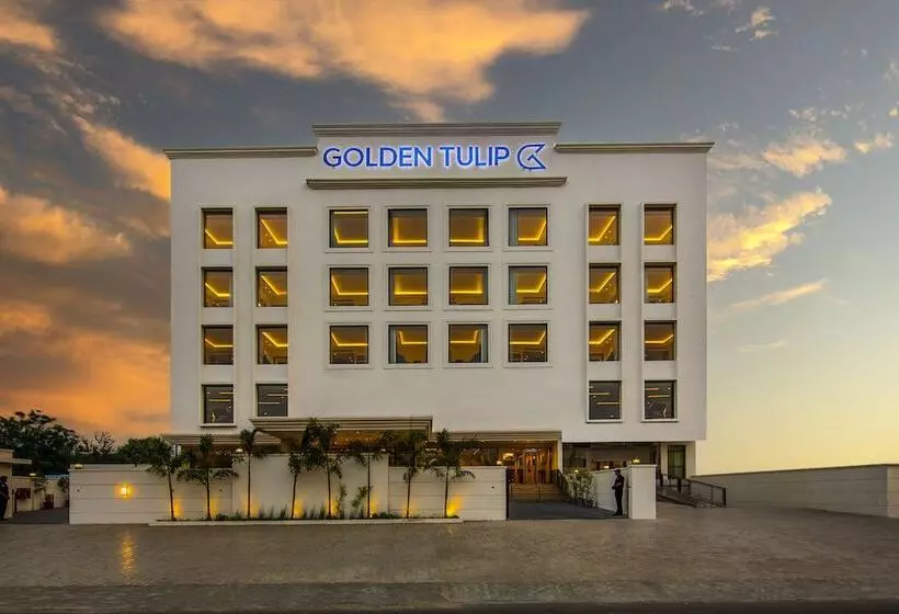 ホテル Golden Tulip Jalandhar