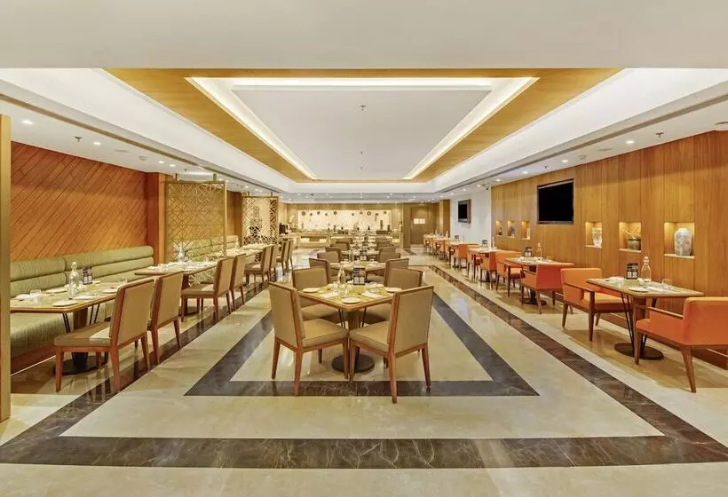 ホテル Golden Tulip Jalandhar