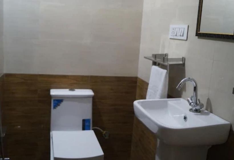 호텔 Goroomgo Ajanta Jabalpur