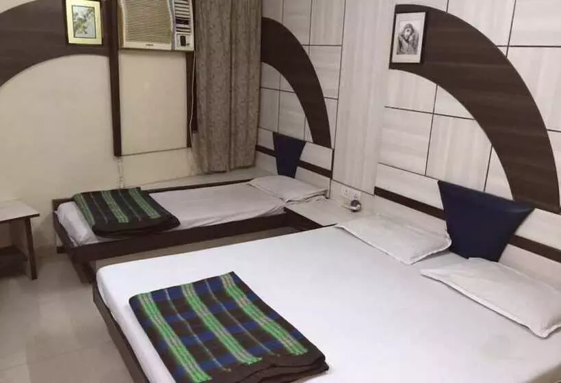 ホテル Goroomgo Mangalam Indore