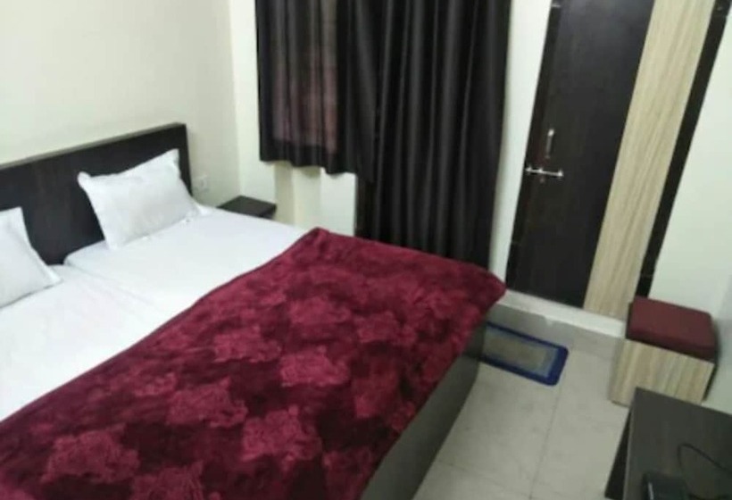 호텔 Goroomgo New Holiday Inn Ajmer