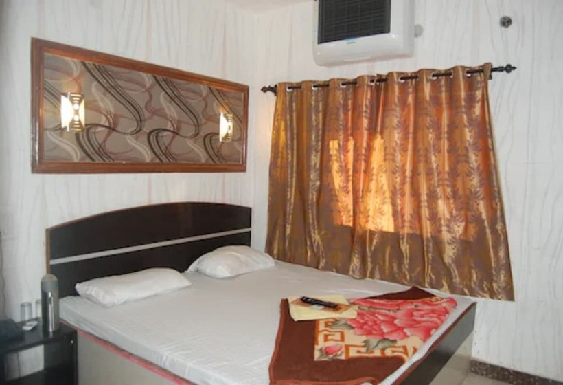 בית מלון כפרי Goroomgo Superfine Ambala