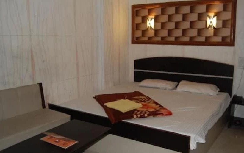 בית מלון כפרי Goroomgo Superfine Ambala