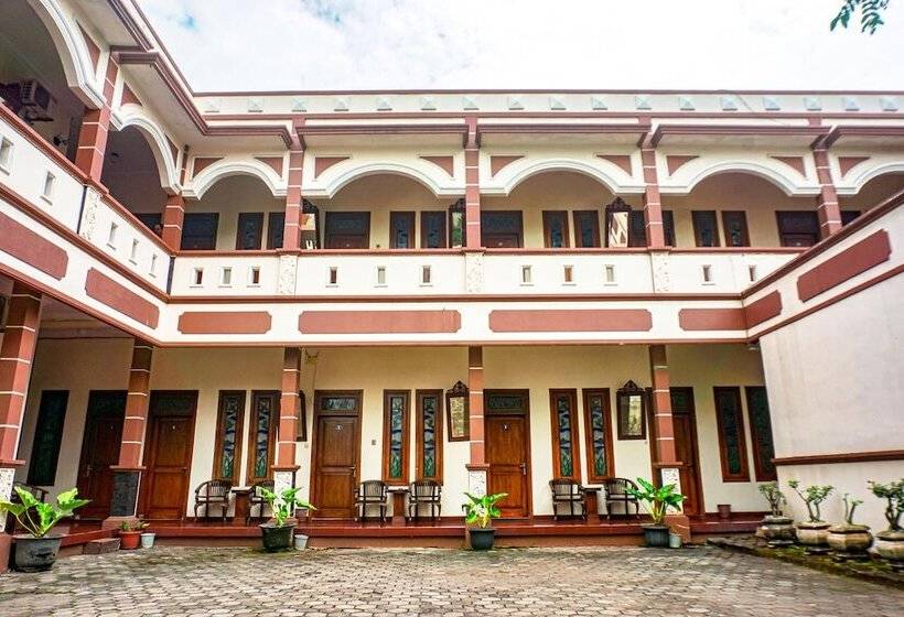 Hotel Laweyan Solo