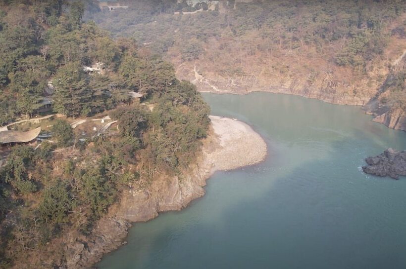 Hotel Oneness Rishikesh By Ganga Kinare  A Luxury Wilderness Resort