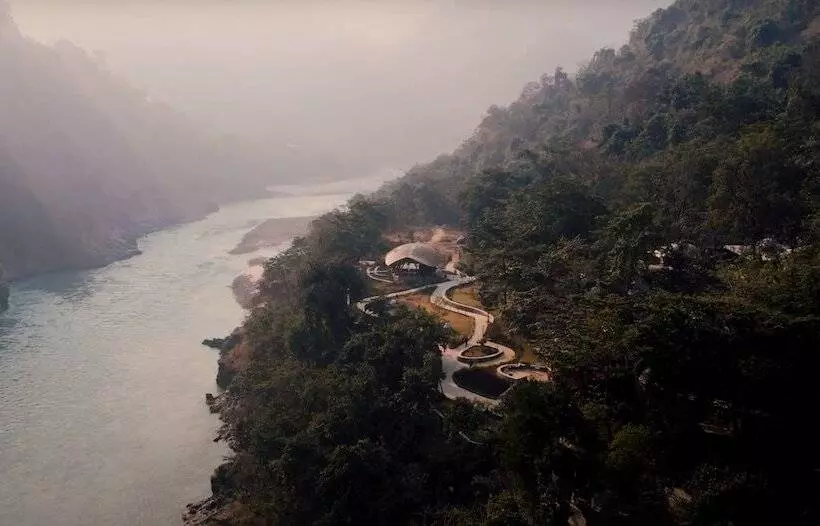 ホテル Oneness Rishikesh By Ganga Kinare  A Luxury Wilderness Resort
