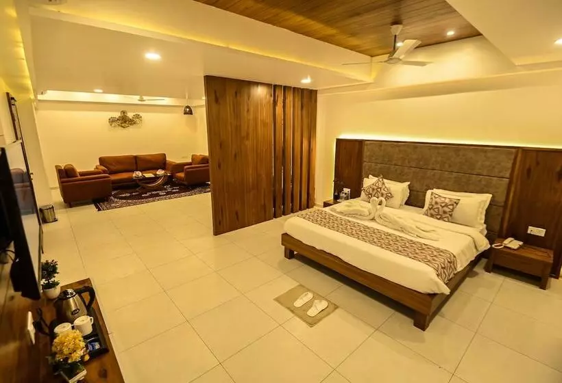 ホテル Pride Divine Resort Somnath