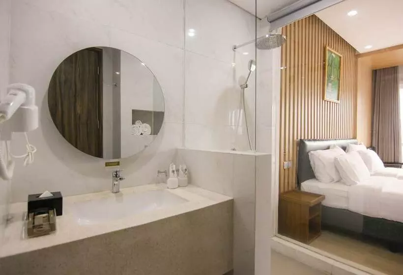 Raja Hotel Kuta Mandalika Resort & Convention