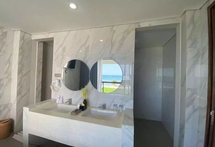 Raja Hotel Kuta Mandalika Resort & Convention