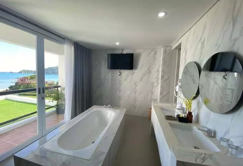 Raja Hotel Kuta Mandalika Resort & Convention