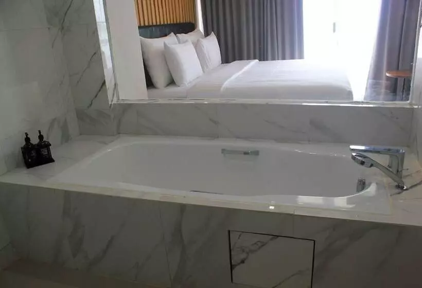 Raja Hotel Kuta Mandalika Resort & Convention