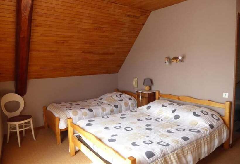 Отель Restaurant Les Chenets