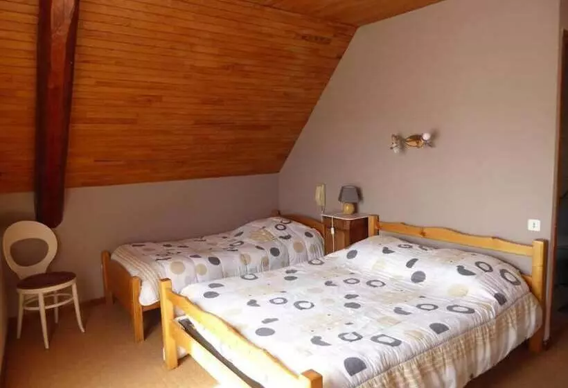 Hotelli Restaurant Les Chenets