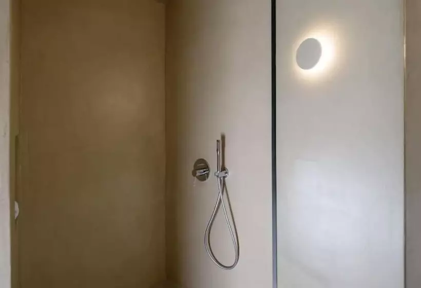 Hotelli Santopaz Suites