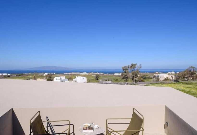 Отель Santopaz Suites