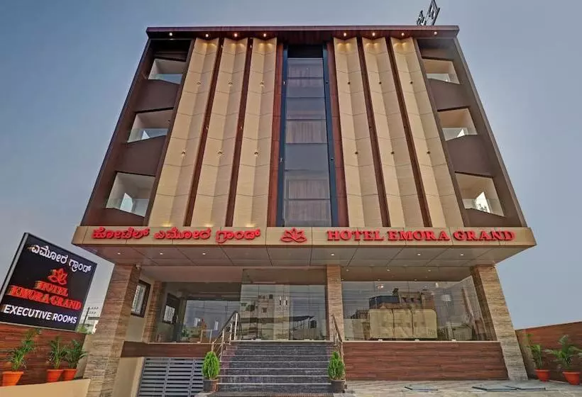 Hotelli Treebo Emora Grand