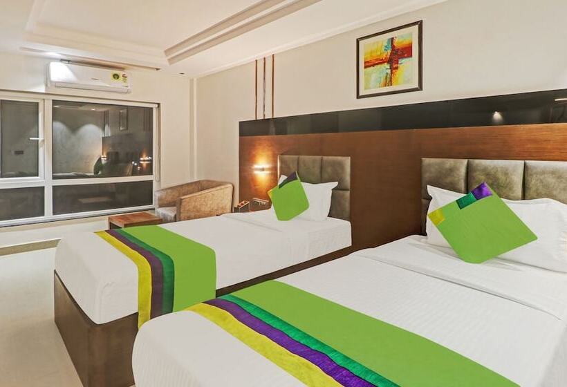 Hotel Treebo Emora Grand