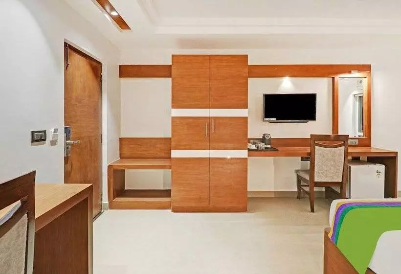 Hotelli Treebo Emora Grand