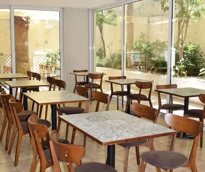 Majestic Hotel   Adults Only