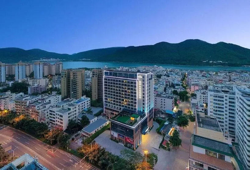 Microtel By Wyndham Sanya Dadonghai