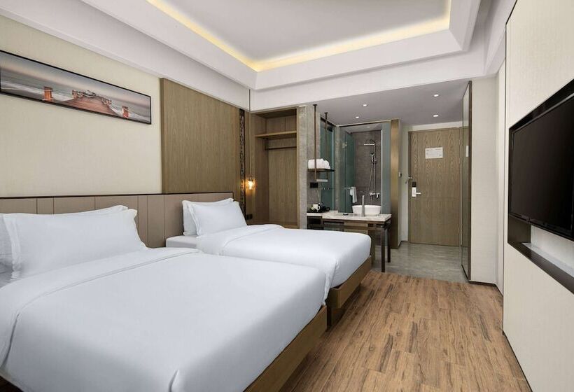 Microtel By Wyndham Sanya Dadonghai