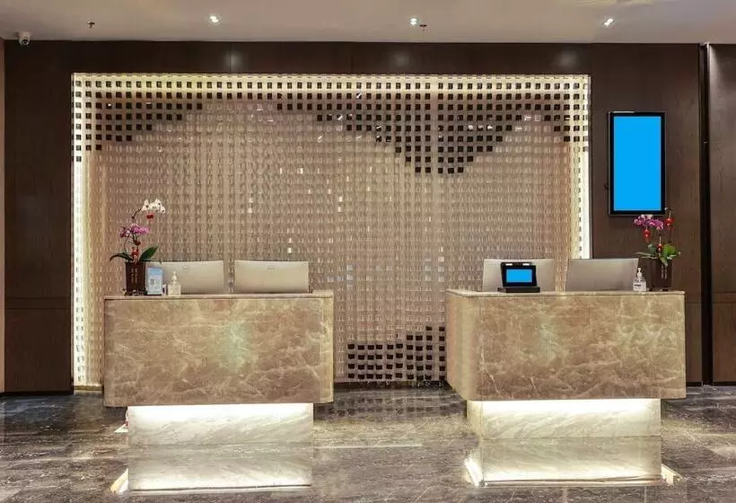 Microtel By Wyndham Sanya Dadonghai