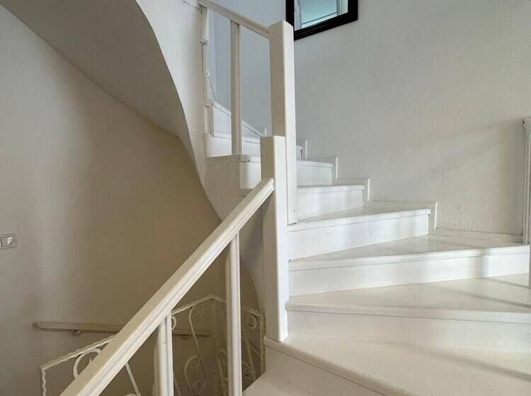 Monat Otel Hacimemis