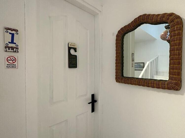 Monat Otel Hacimemis