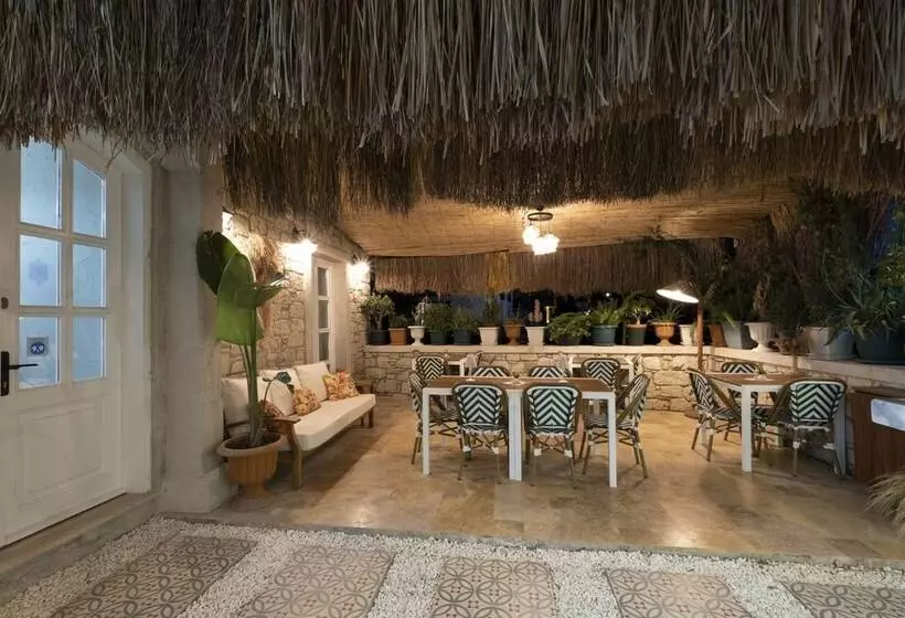 Hotelli Dbd Alaçatı