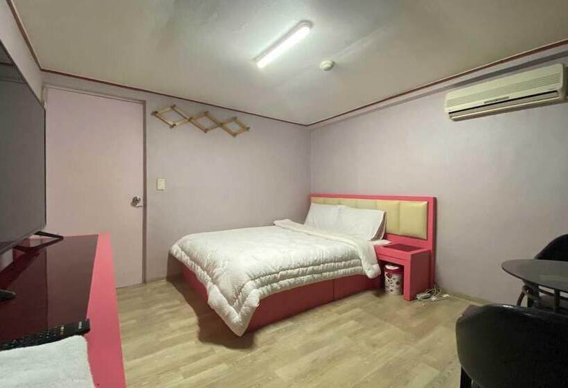 مُتل Jeonju Jinbukdong Gyeongdong