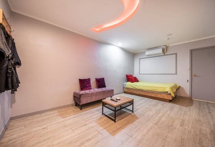 Motel Seongnam Opera