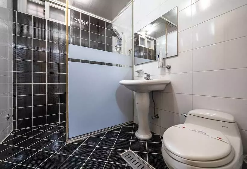 Motelli Taebaek Egis