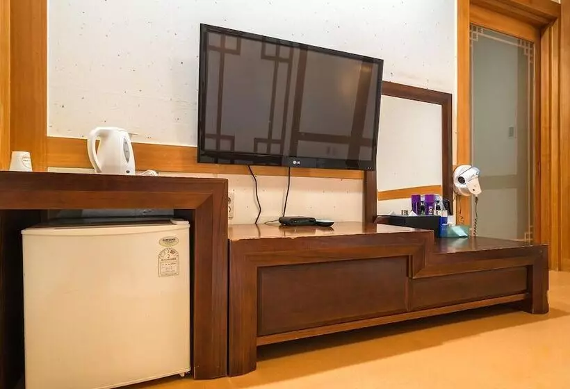 Motelli Taebaek Egis