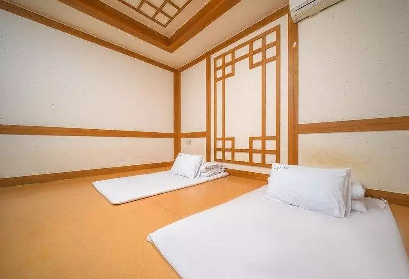 Motelli Taebaek Egis