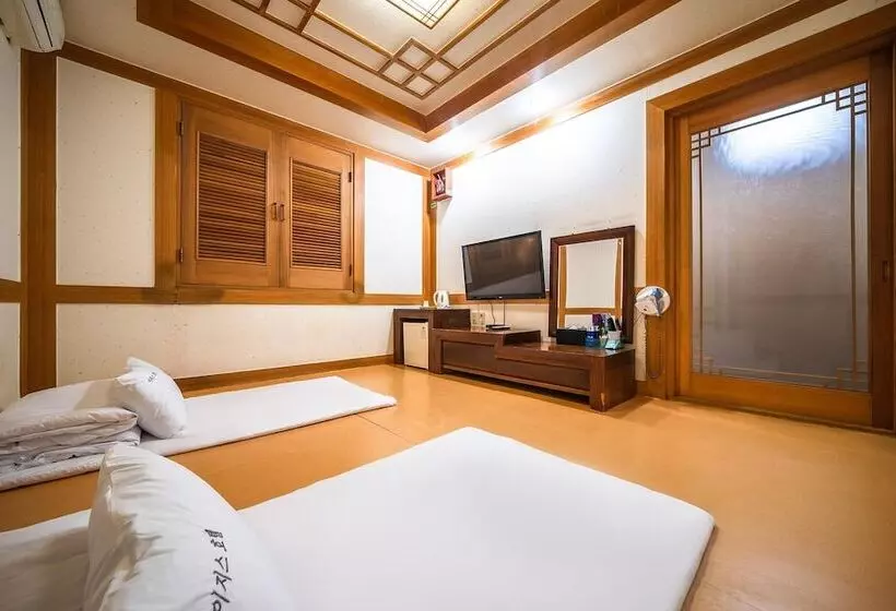 Motelli Taebaek Egis