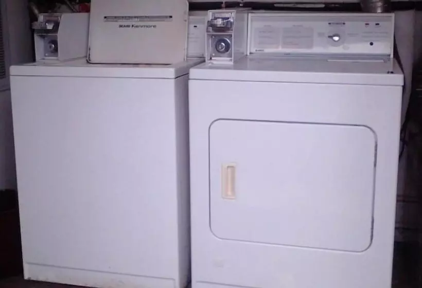 Motelli Welcome Inn And Suites