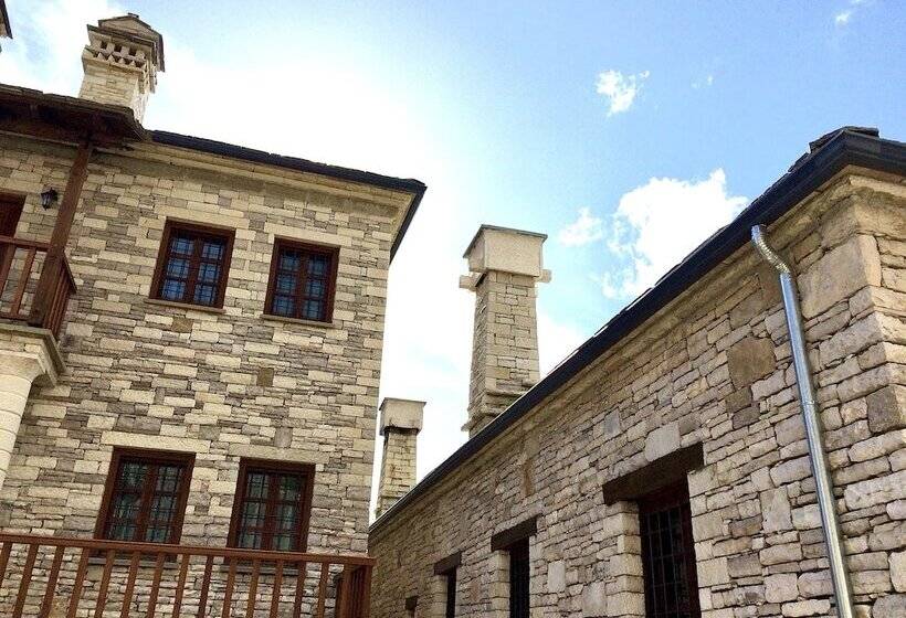 بنسيون Gioraldi Art